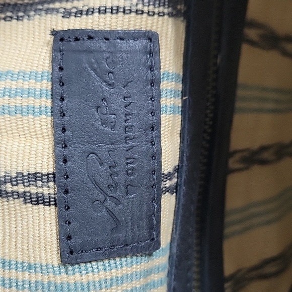 Nena & Co. Floral Tapestry Leather Tote Bag - Picture 13 of 13